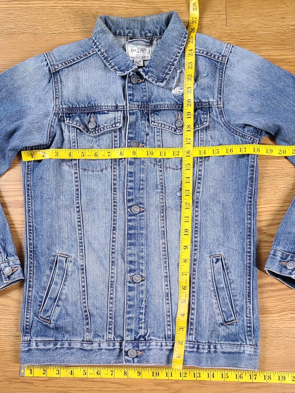 VINTAGE PLACE EST.1989 XL 14 GIRLS WOMENS DISTROYED DISTRESSED TRUCKER V JACKET